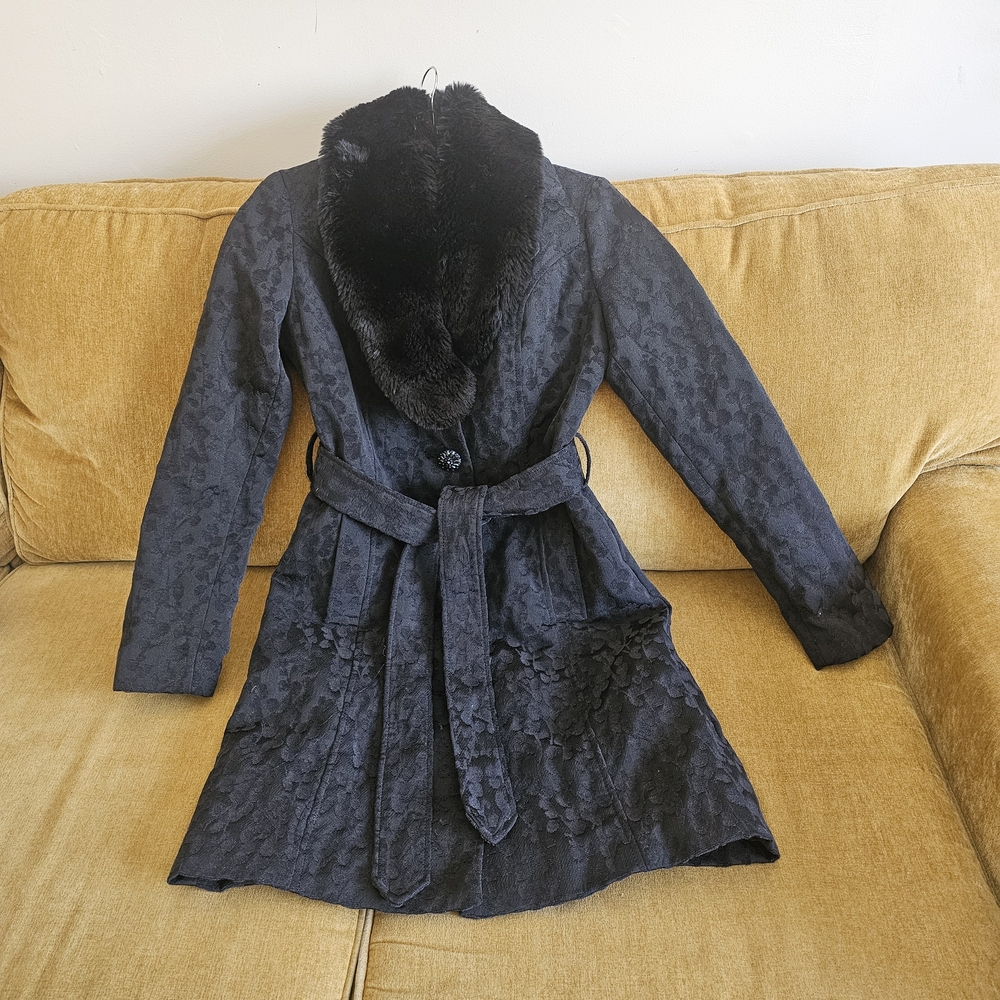 Black Textured Jacket W/Removable Faux Fur Collar & Black Beaded Buttons. Small